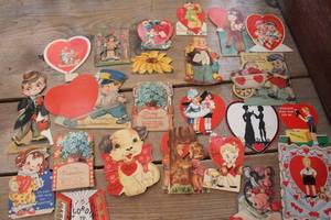 lot 3469 image: Antique Valentine Cards