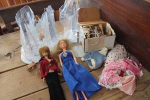 lot 3470 image: NIP Doll Stands and More