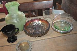 lot 3480 image: Vintage Uranium Glass Relish Basket and More