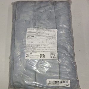 lot 40398 image: 35.4-inch by 35.4-inch backrest pillow cushion cover