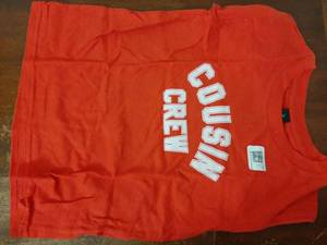 lot 28679 image: Cousin Crew Kids Women Men Girl Funny Gift T-Shirt - Retail $15