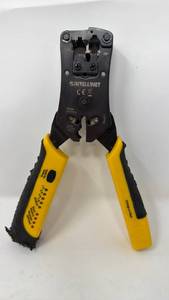 lot 105 image: Intellinet Cat6 Crimper Tool RJ45 6P Network Cable -