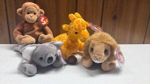 lot 326 image: (4) Ty Beanies, All New, All Tagged