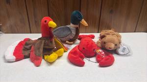 lot 335 image: (4) Ty Beanies, All New, All Tagged
