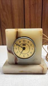 lot 282 image: New Haven Clock Natural Stone Electric Tabletop Cream Modernist Square