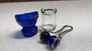 lot 306 image: Vintage Razor Sharpener, Eye Wash Cup (plastic) and Medicine Bottle