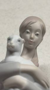 lot 215 image: Vintage Lladro Girl with Lamb figurine #4505, 10.5 tall porcelain figurine