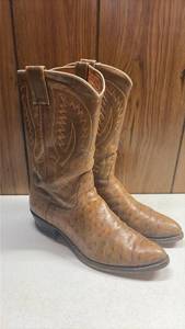 lot 225 image: Nocona Western Cowboy Boots, Size 12B