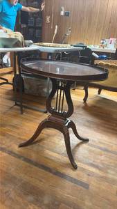 lot 246 image: 2nd 1940s Mersman Lyre Base, Scalloped Pie Crust Top, Glass Top, Mahogany 27 T