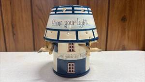 lot 175 image: Lighthouse Themed Candle Holder with Shade