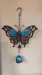 lot 195 image: Metal Butterfly Windchime