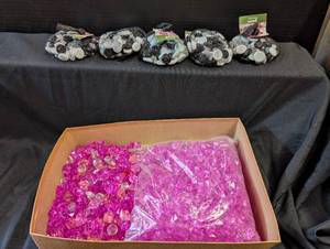 lot 116 image: CraftingAquarium Stones