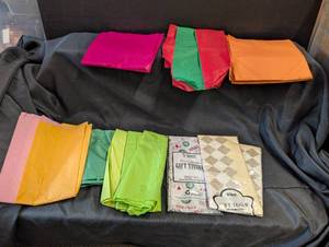 lot 121 image: Tissue paper lot