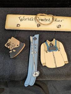 lot 142 image: Worlds Greatest Skier
