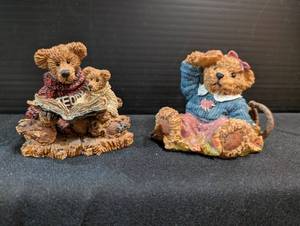 lot 150 image: Bear Figures 2