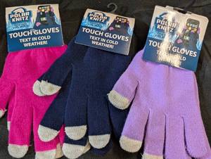 lot 160 image: Gloves, lot of 4