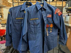 lot 189 image: VINTAGE Boy Scouts shirts