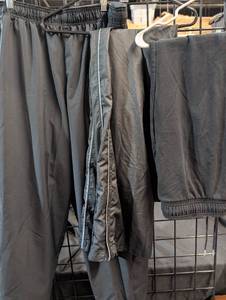lot 196 image: Jog pants