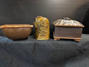 lot 213 image: Trinket Boxes
