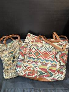 lot 215 image: set of purses