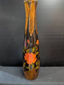 lot 218 image: Brown vase