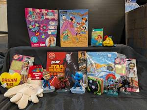 lot 222 image: Toys