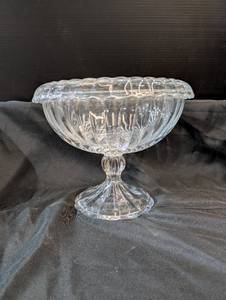 lot 233 image: Large glass bowl