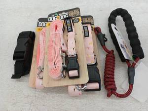 lot 19211 image: Lot of Miscellaneous Dog Leashes 5 pack