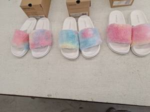 lot 19253 image: Portland Fuzzy Slide Slippers Multi-Color (3 Pairs), Size 9
