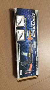 lot 21 image: LichFun Gun Light Gun Blaster Super Power with Ammunition - Retail $0