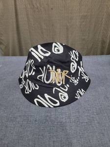 lot 1535 image: Boutique-Style Hat