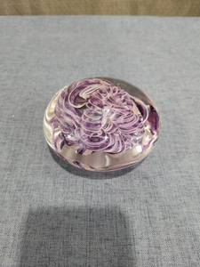 lot 1573 image: Purple and Clear Glass Decorative Sphere with Swirl Design