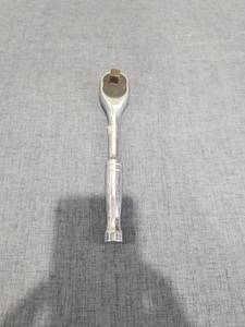 lot 1601 image: Kobalt 38 Click Torque Wrench 337730