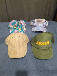lot 1625 image: Lot of 4 Assorted Baseball Caps and Hats