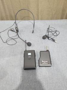 lot 1643 image: FIFINE Wireless Microphone System,Wireless Microphone set wHeadset & Lavalier