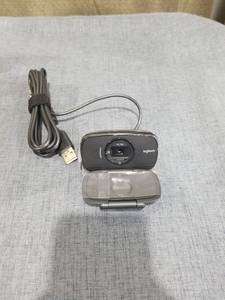 lot 1646 image: Logitech HD Webcam B525