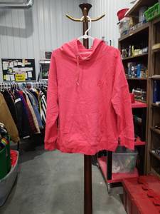 lot 1693 image: Calvin Klein Hoodie XXLXXXL Pink
