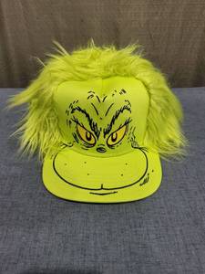 lot 1699 image: Dr. Seuss Hat Grinch Fur Hair Costume Snapback Cap