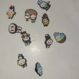 lot 45123 image: 10PCS Shoe Charms Doll for Unisex-Adult Teens (Lan)