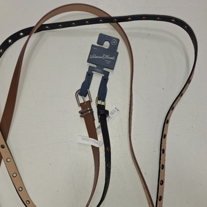 lot 45305 image: Womens 2pk Laser Cut Belt - Universal Thread  SIZE XXL