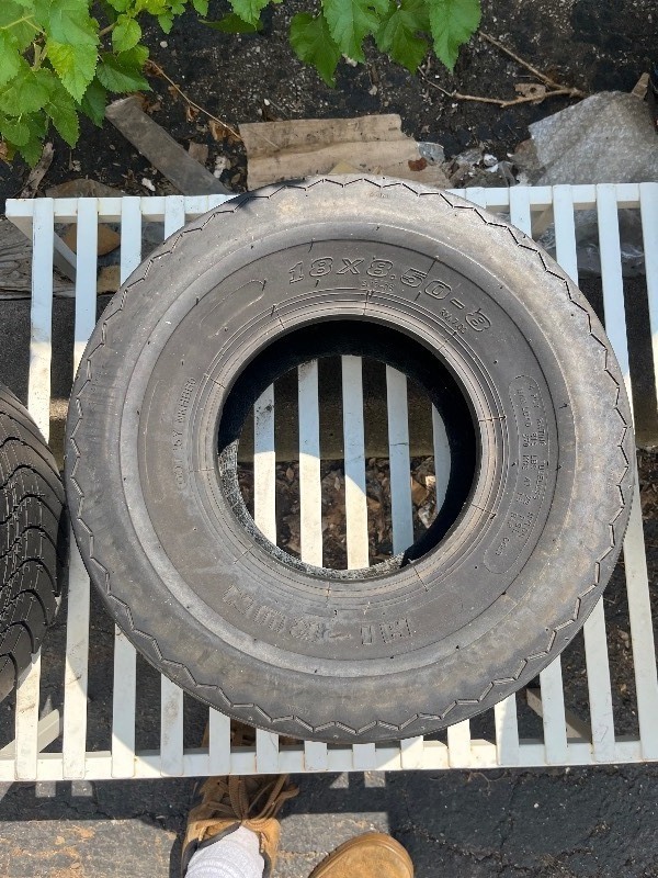 lot 378 image: HI-Run Tire 18 x 8.50-8