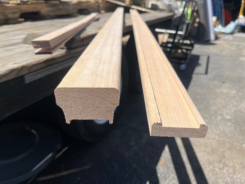 lot 491 image: 8 x 3 Wooden Hand Rail Top see images - New Never been Installed