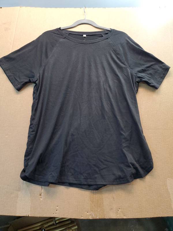 lot 38004 image: Black Crew Neck Short Sleeve T-Shirt, XL - Retail $10