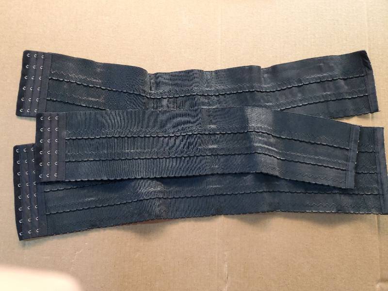 lot 38017 image: Black Elastic Waist Cincher Bands with Hook Closures - Retail $12
