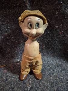 lot 73 image: Walt Disney Pinocchio Doll Figure Ventriloquist Toy