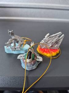 lot 114 image: Star Wars Spacecraft & Vehicle Christmas Ornaments Lot of 3 approx 2in