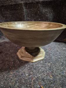 lot 405 image: Pottery Barn Crown Urn Wooden Pedestal Bowl Made in India