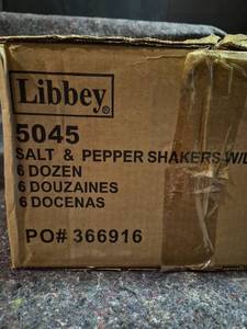 lot 410 image: Libbey 5045 Salt & Pepper Shakers with Lids 6 Dozen