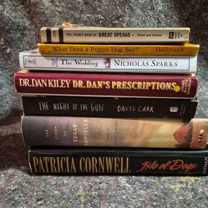 lot 430 image: Lot of 8 Books Sparks, Cunningham, Killey, Carr, Cornwell, Roosevelt