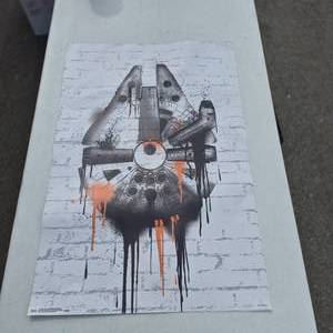 lot 16 image: Star Wars Poster